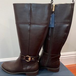 Tommy Hilfiger brown riding boots (7.5 wide calf)